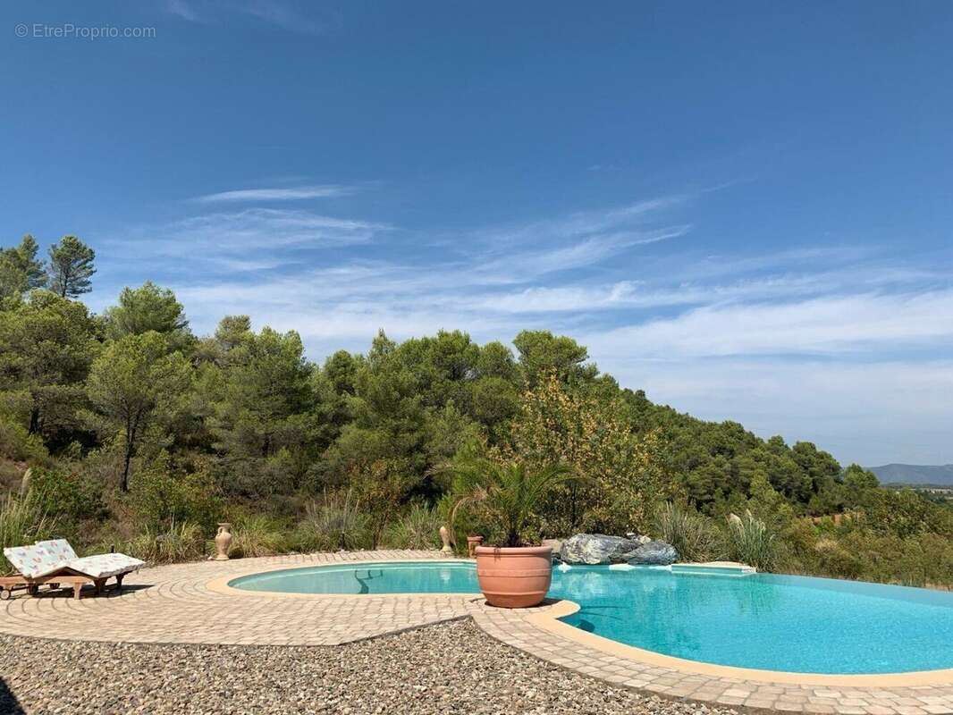 Photo 2 - Maison à SAINT-CHINIAN