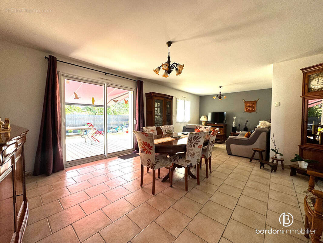 Maison 5 pièces - 95 m2 - Proche commodités Challans - photo 3