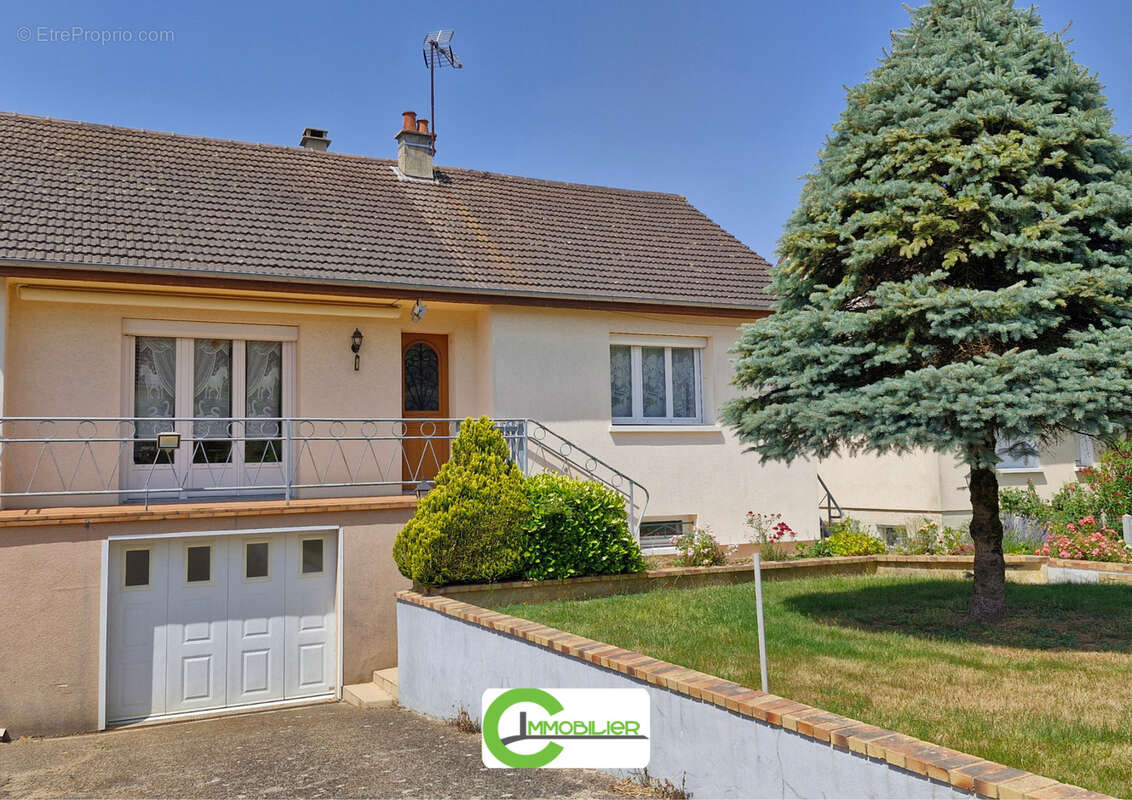 Maison à AUTHON-DU-PERCHE
