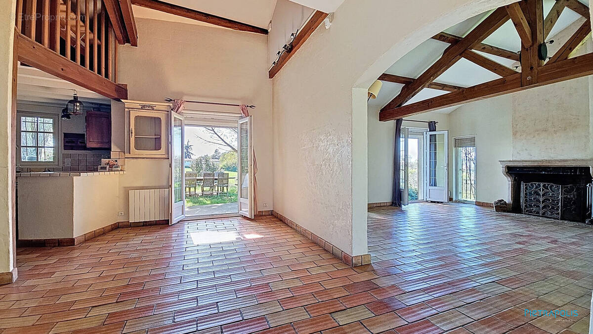 Maison 139 m² à Vienne  - photo 5