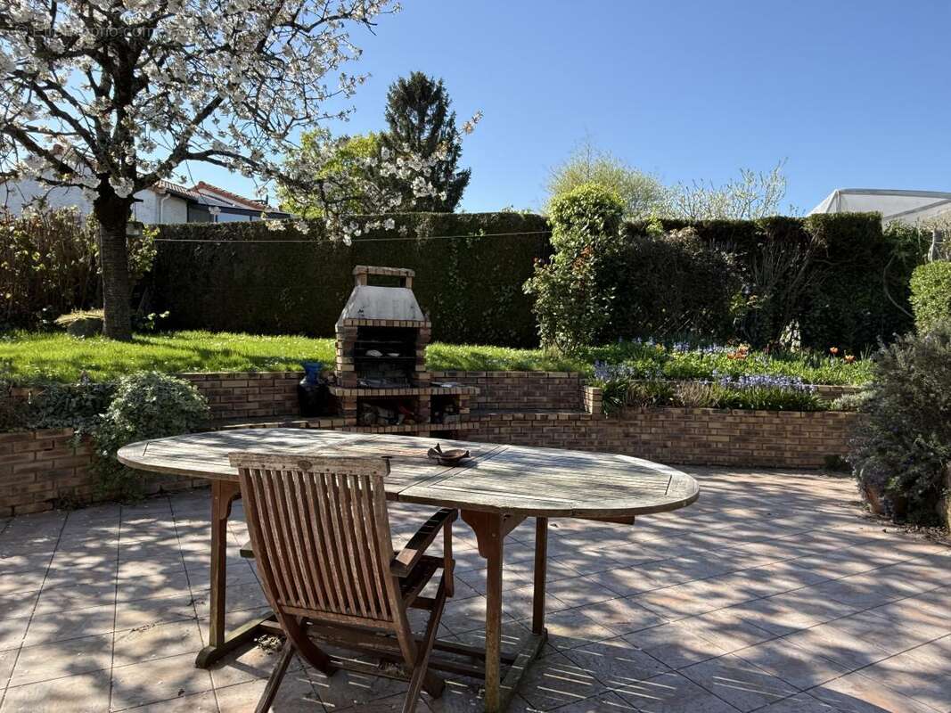 Maison à LE MAY-SUR-EVRE