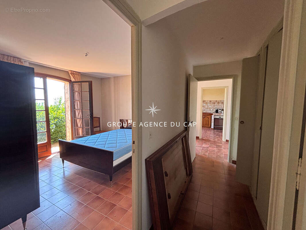 Maison à LES ISSAMBRES