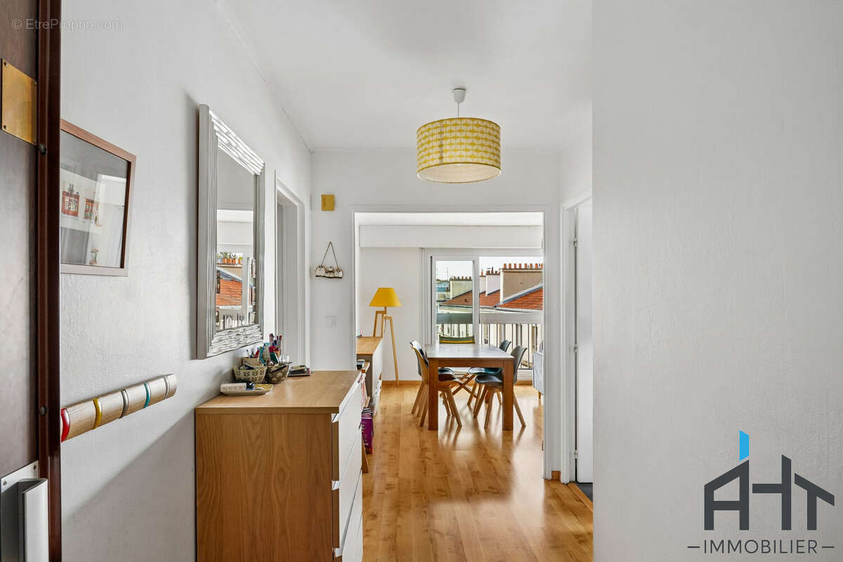 Appartement à PARIS-12E