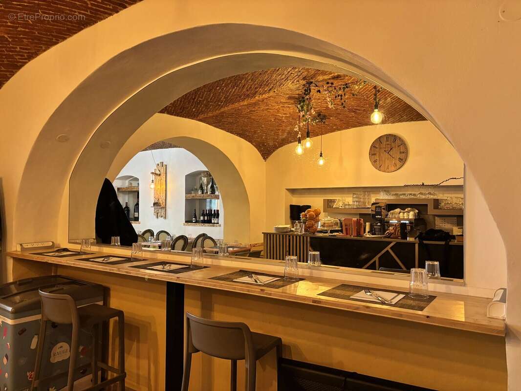 Commerce à SAN-MARTINO-DI-LOTA