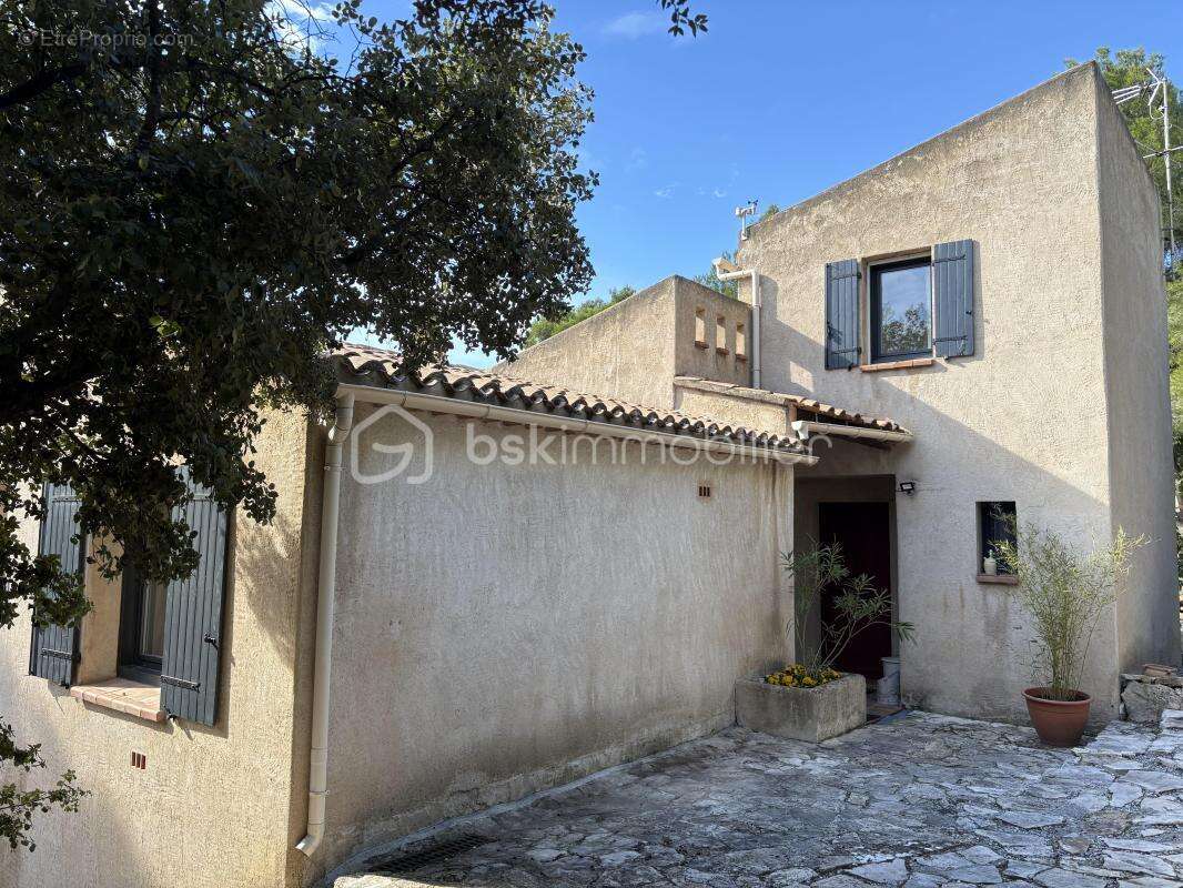 Maison à PIERREVERT