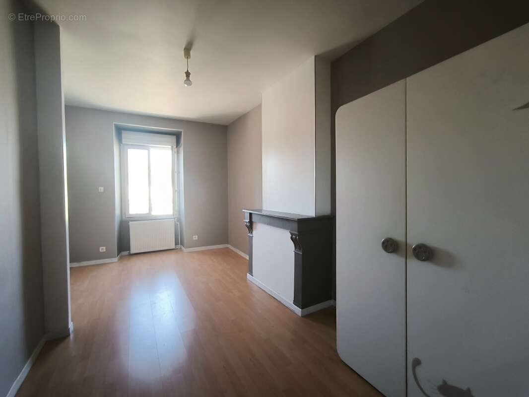Maison de village 130m² et 62m² de potentiel -3 chambres-Bureau-caves - photo 9