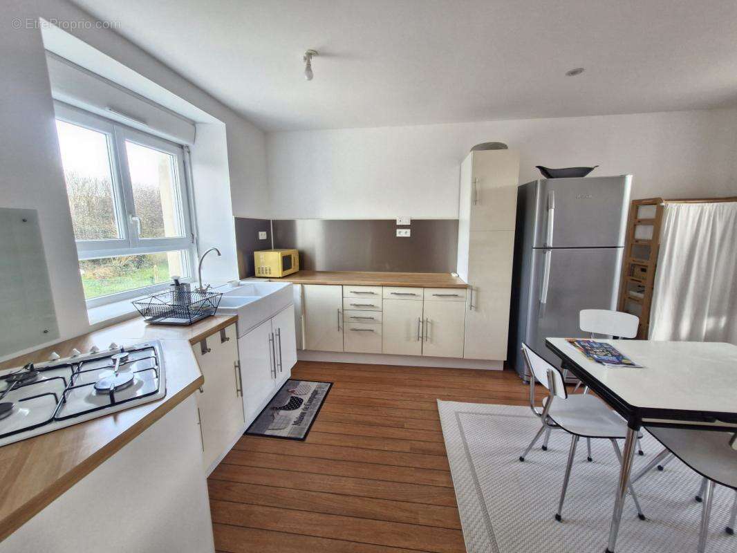 Maison à PLOUGONVELIN