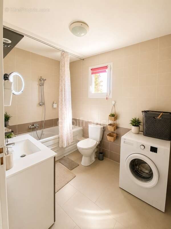 Appartement à VILLEVEYRAC