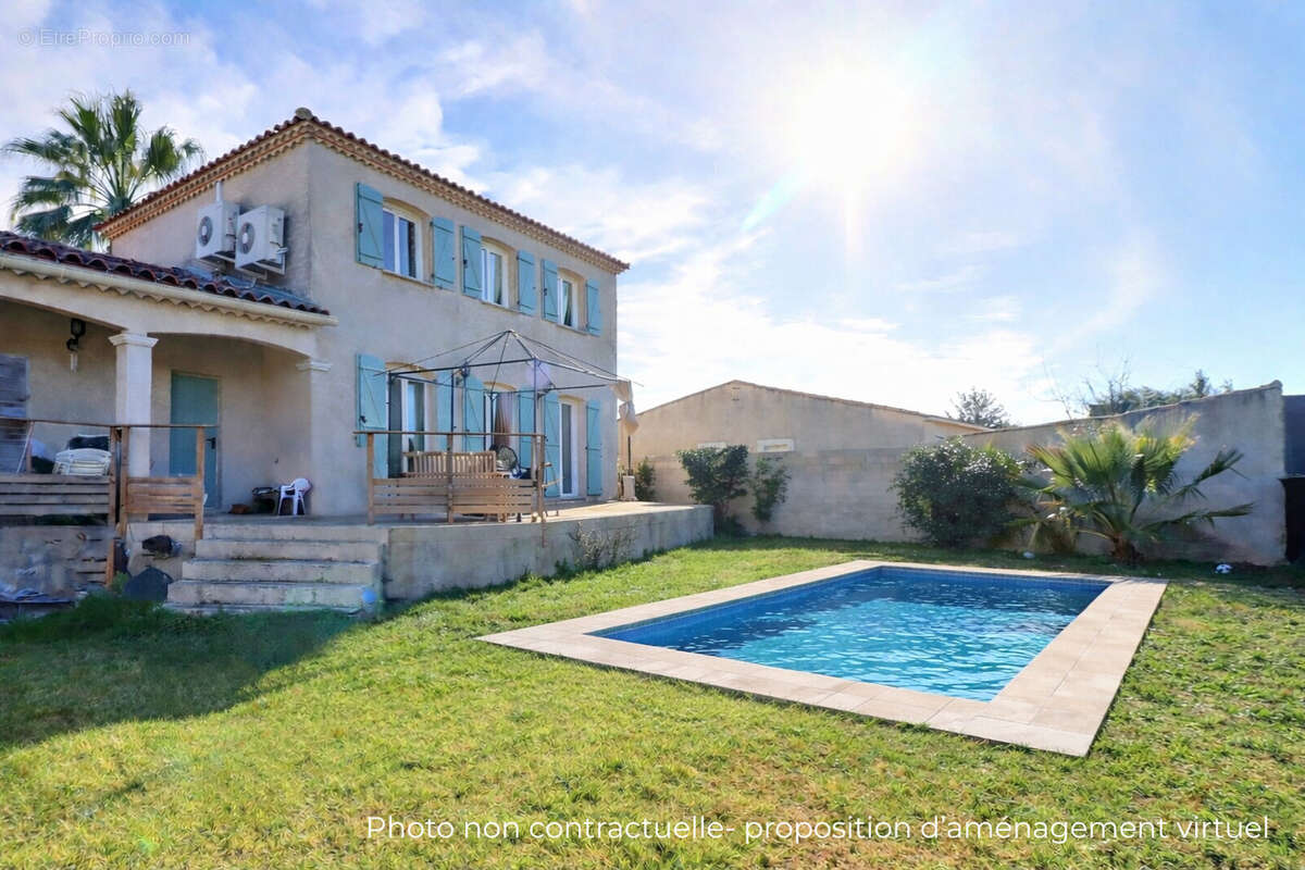 Maison à SAINT-LAURENT-D'AIGOUZE