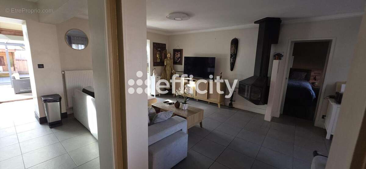 Maison à FACHES-THUMESNIL