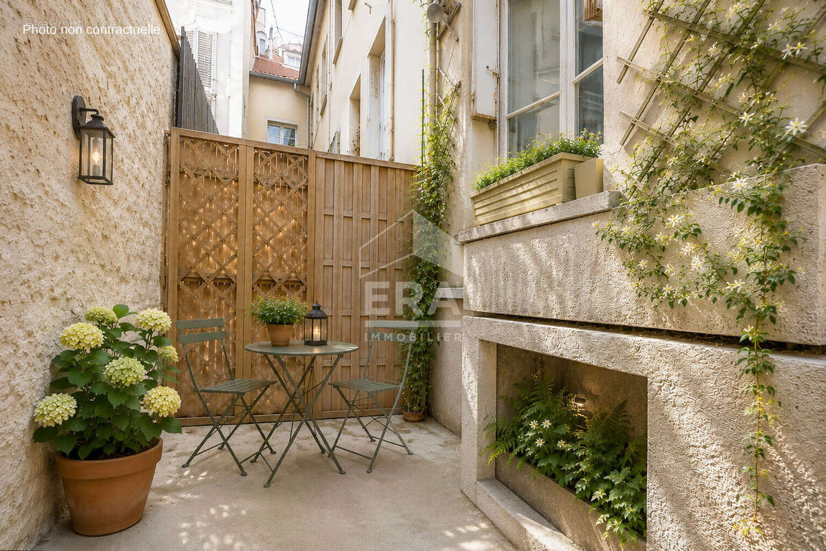 Maison à PARIS-17E