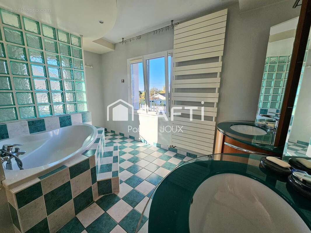 Photo 8 - Maison à MIRECOURT