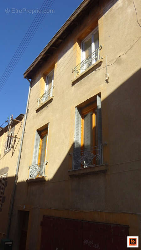 Appartement à THIERS