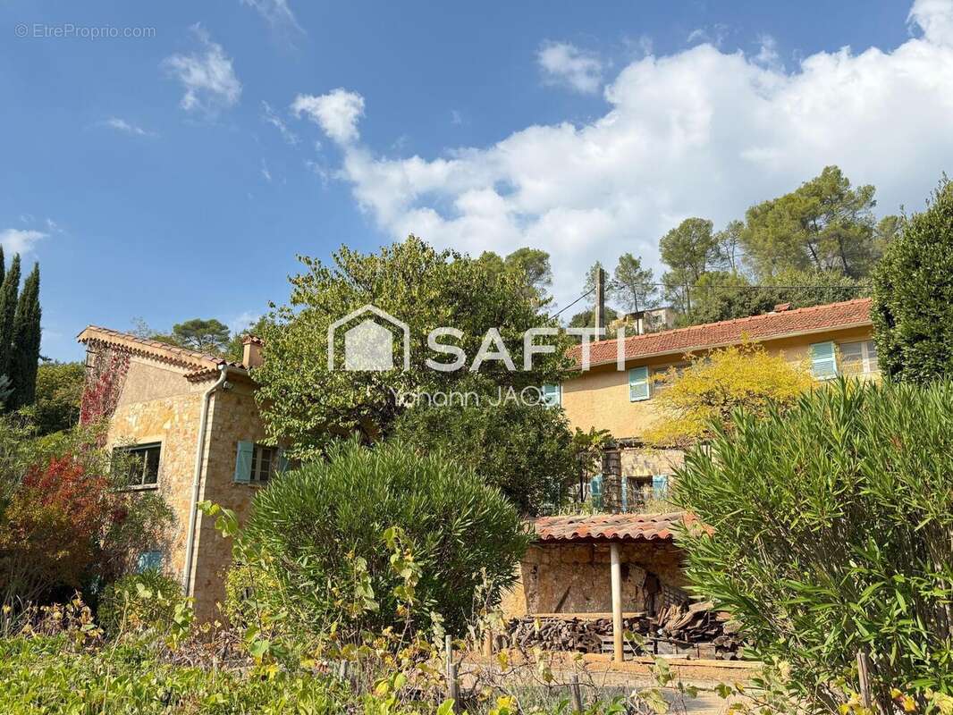 Photo 2 - Maison à ENTRECASTEAUX