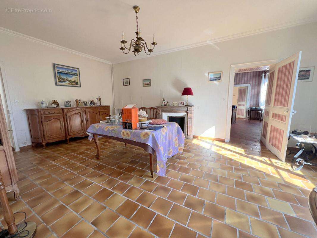 Maison à ROEZE-SUR-SARTHE