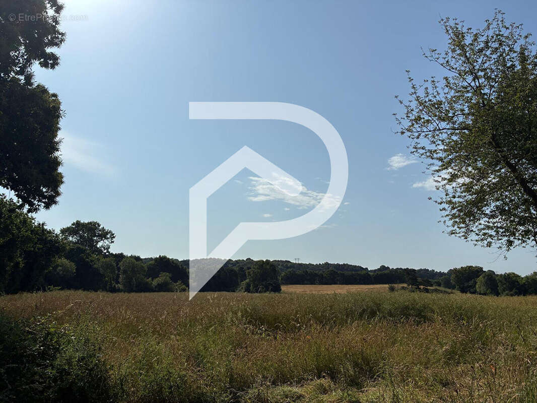 Maison à LA MEAUGON