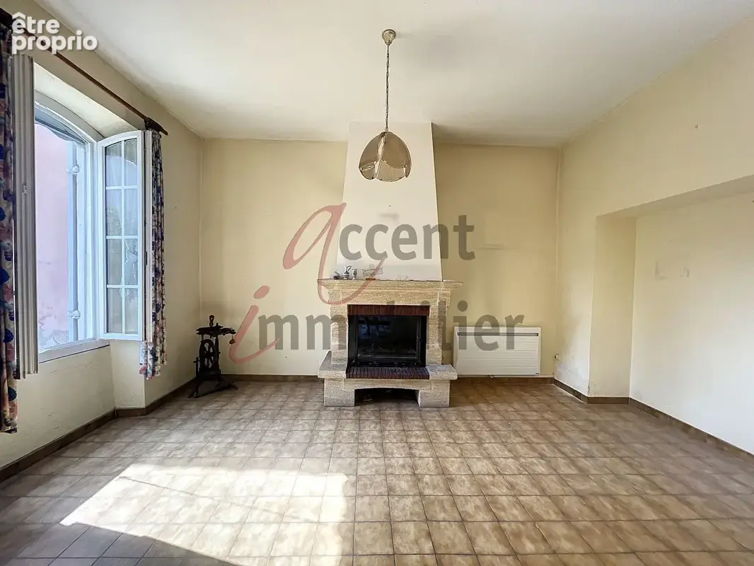 Cabannes : Ensemble immobilier Maison bourgeoise et immense Grange - photo 6