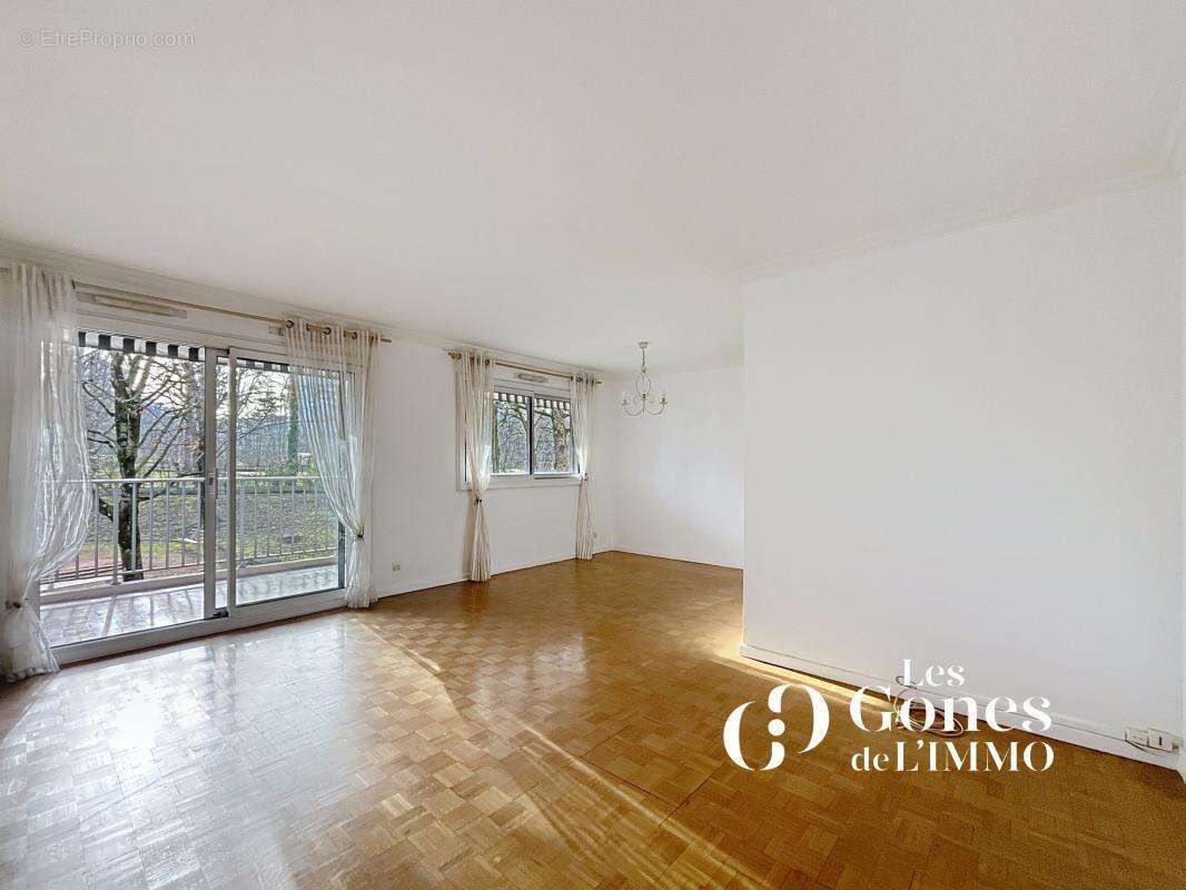 Appartement à LYON-9E
