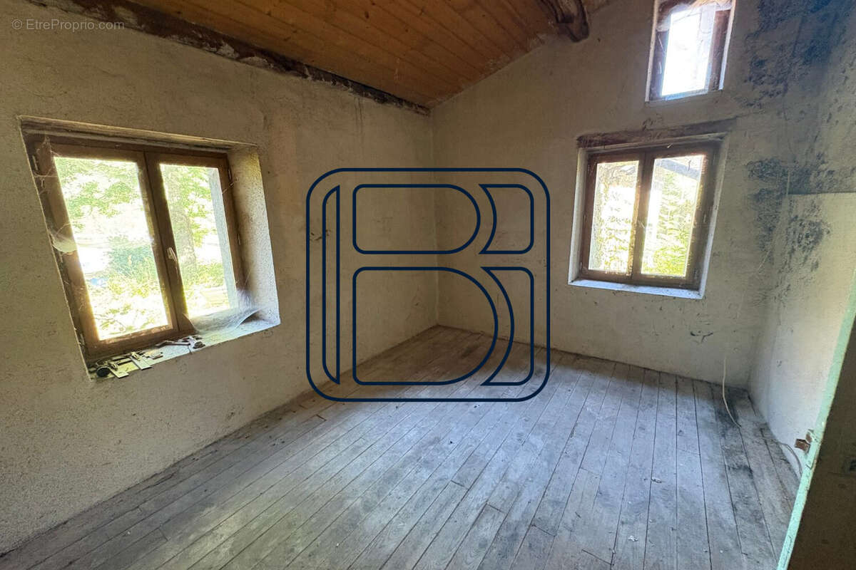 Maison 89 m² à Marat  - photo 6