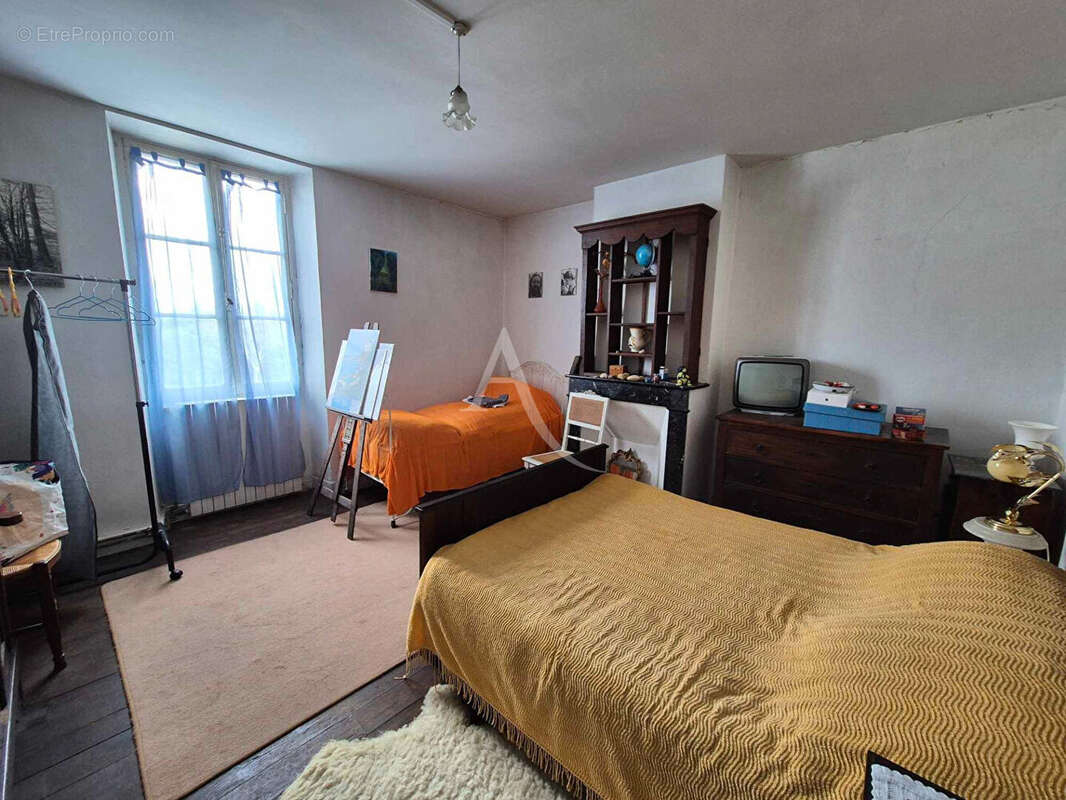 Maison à VILLENEUVE-DE-MARSAN