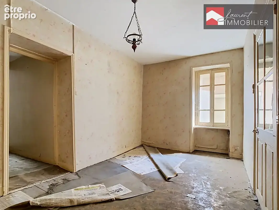 Cuisery - Maison de ville à rénover - Fort potentiel d'investissement ! - photo 11