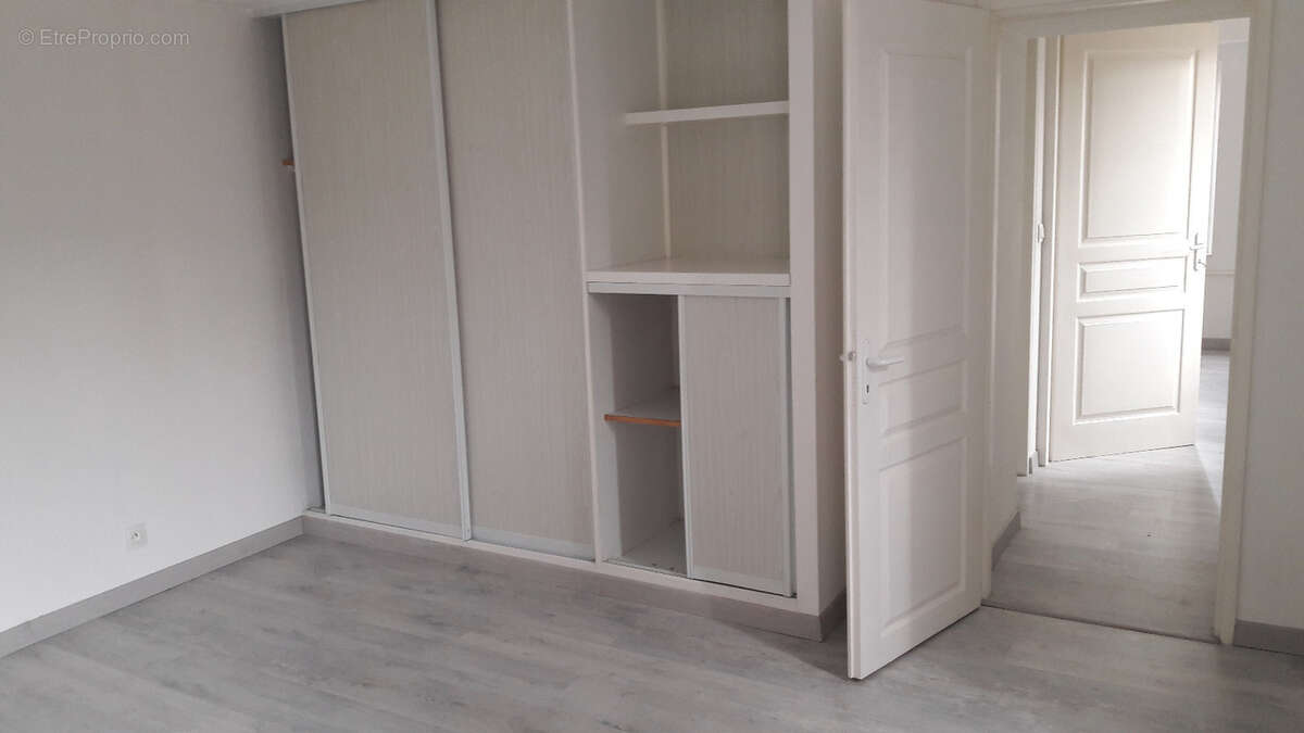 Appartement à SAINT-SULPICE-SUR-LEZE