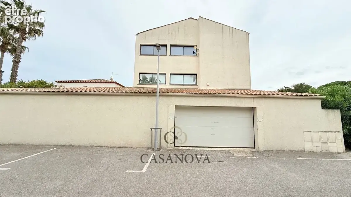 Immeuble de 800 m² avec potentiel de transformation en habitation à Lattes - photo 12