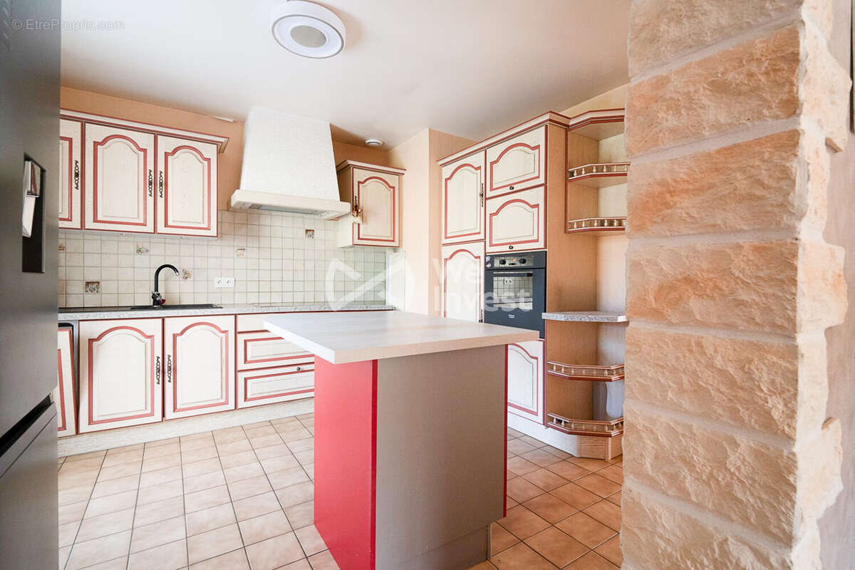 Maison 106 m² à Marville  - photo 4