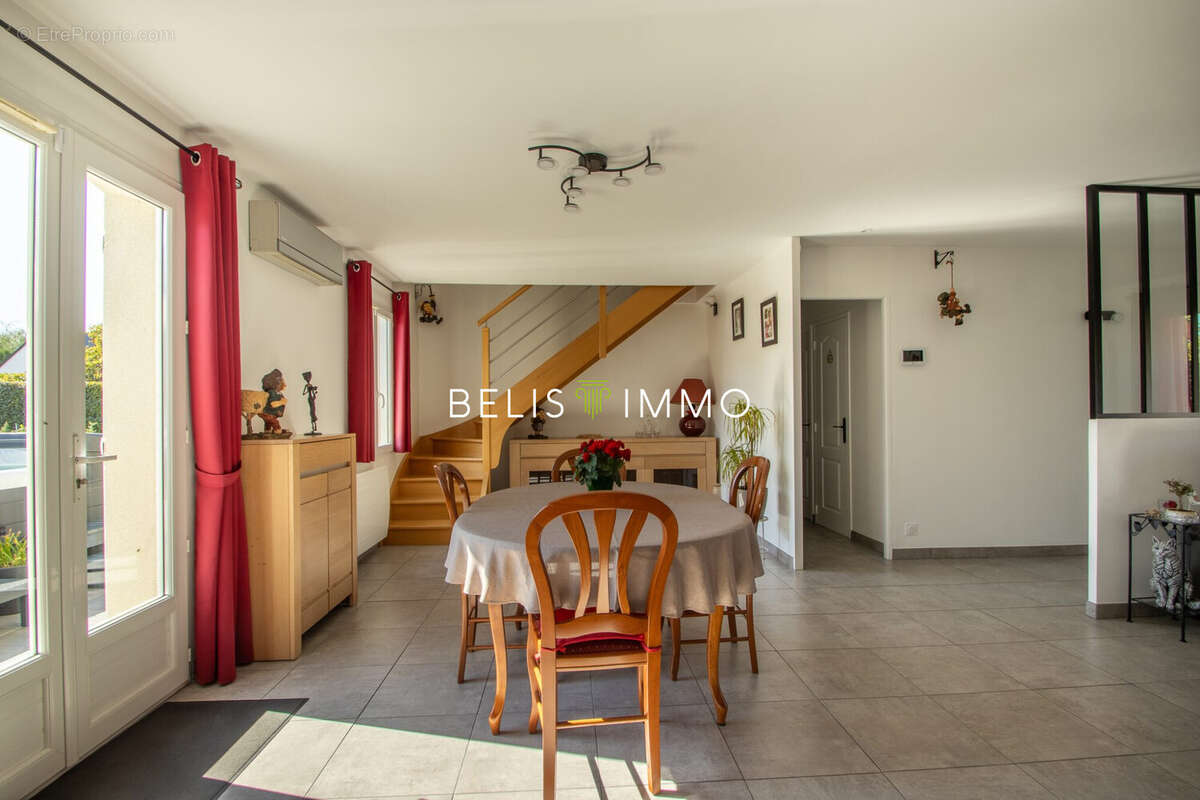 Maison à VERETZ