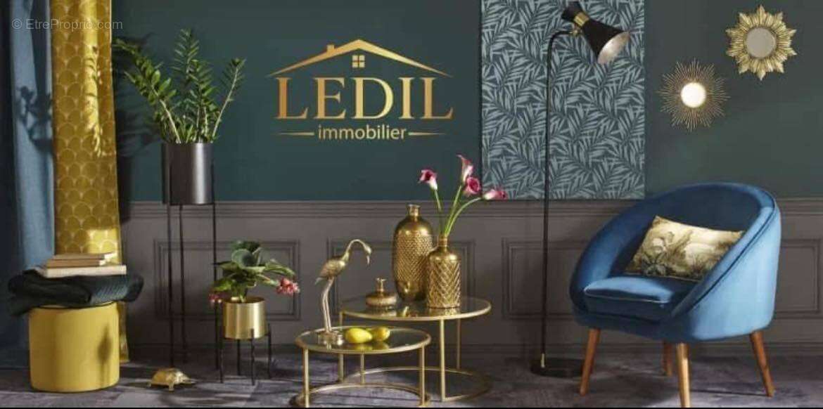 Terrain à DURFORT-LACAPELETTE