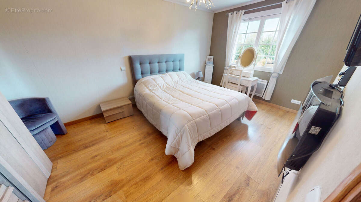 Maison à FRENOUVILLE