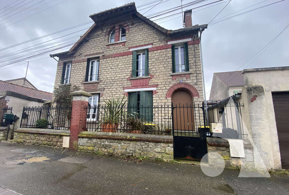 Maison crepy en valois meme 7 chambres avec jardin - photo 15