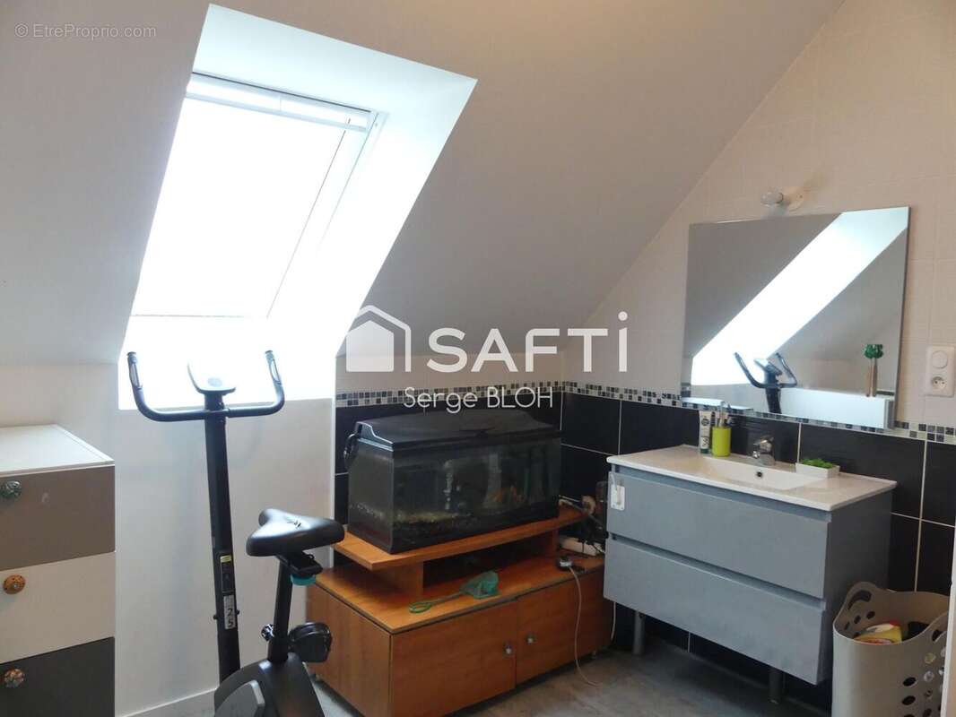 Photo 8 - Maison à MOGNEVILLE