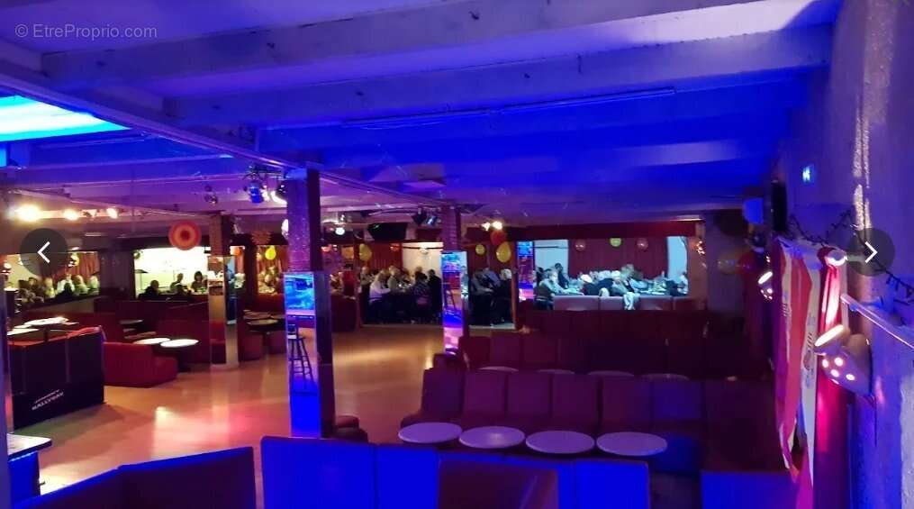 Commerce à VALLAURIS