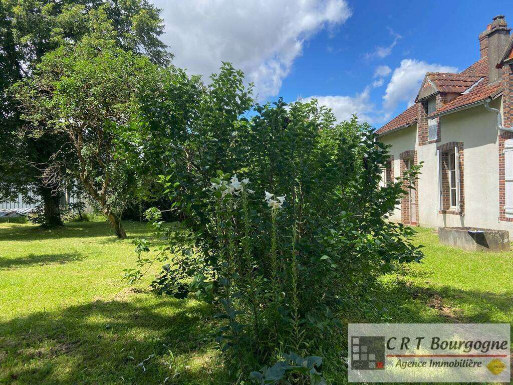 Maison à CHAMPIGNELLES