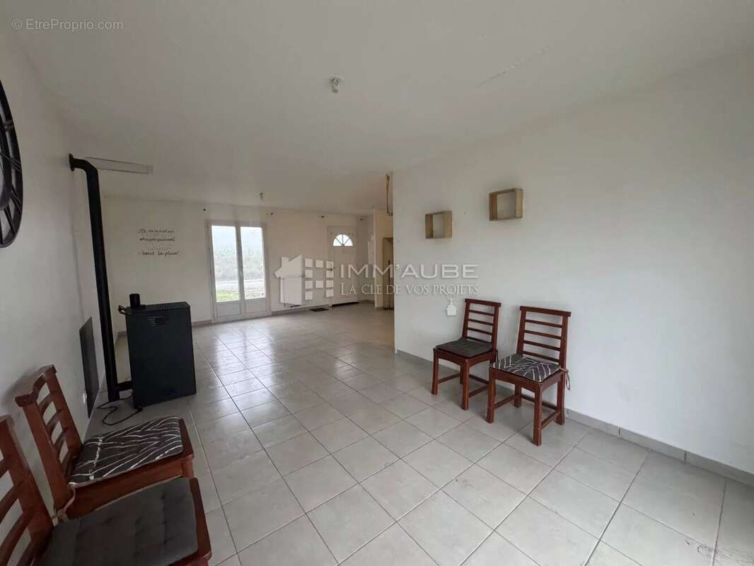 Maison à NOGENT-SUR-SEINE