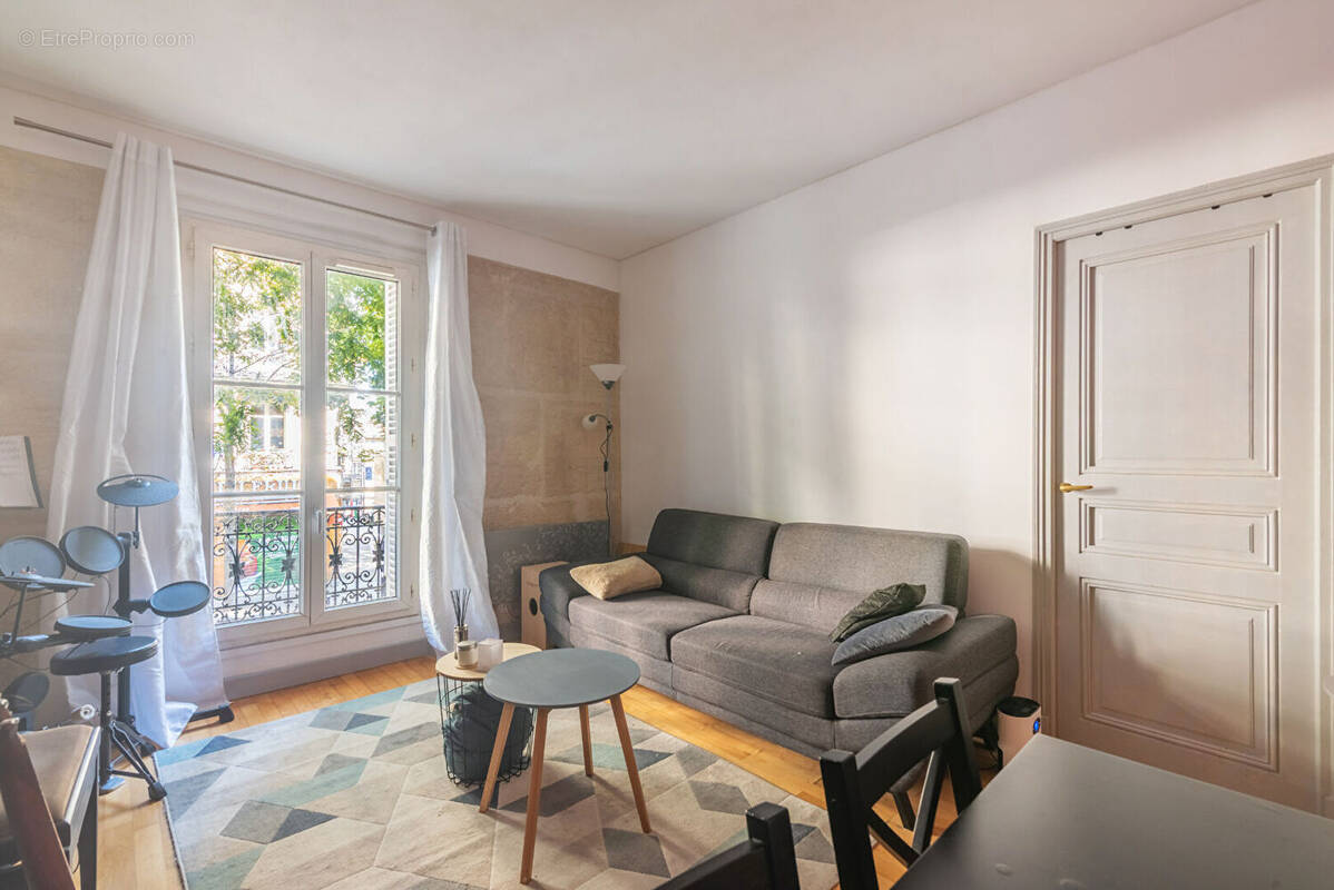 Appartement à PARIS-18E