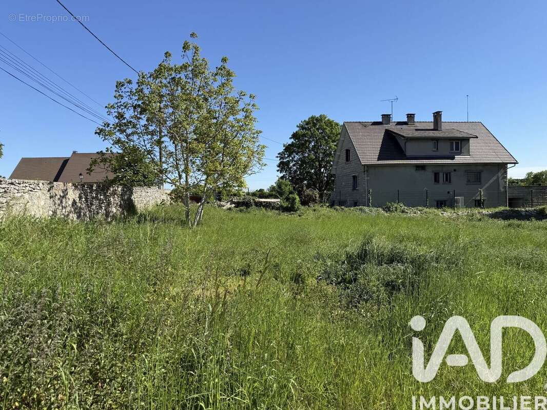 Terrain 756 m² à Breuil-Bois-Robert  - photo 5