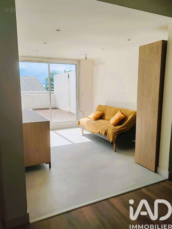 Photo 2 - Appartement à SAINT-DENIS