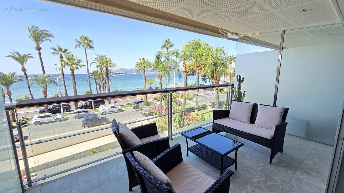 Appartement à CANNES