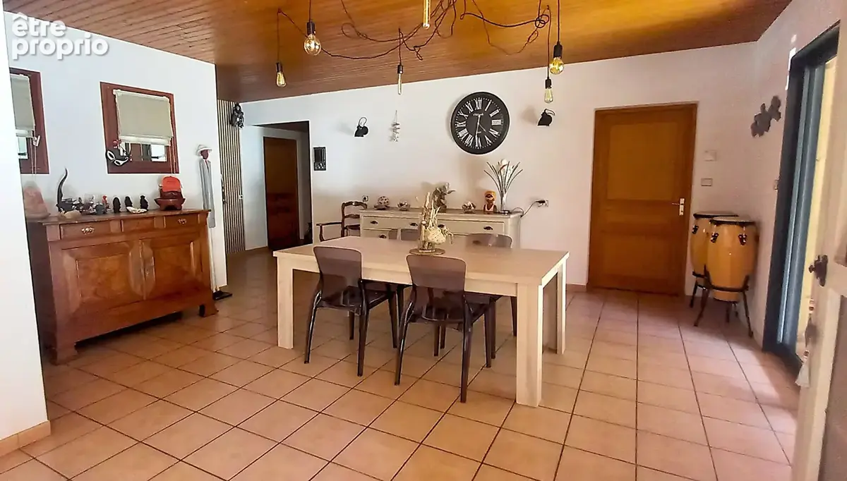 Maison Vendays Montalivet 6 pièce(s) 170 m2 + garages sur  terrain + 5900 m² - photo 7