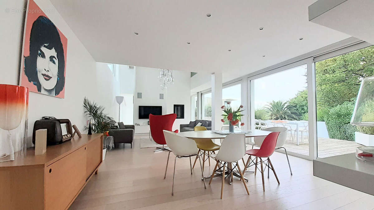 Maison à LE RELECQ-KERHUON