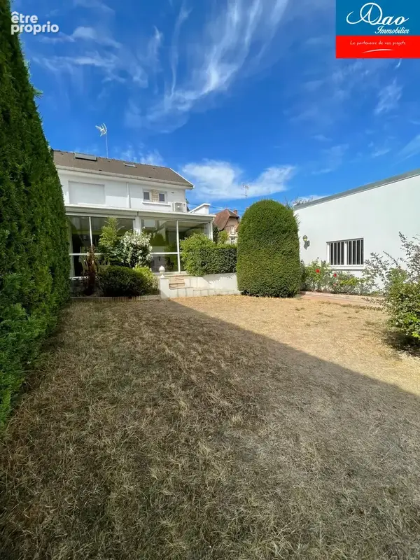 Maison à SAINTE-SAVINE