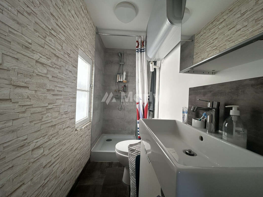 Appartement à PARIS-3E