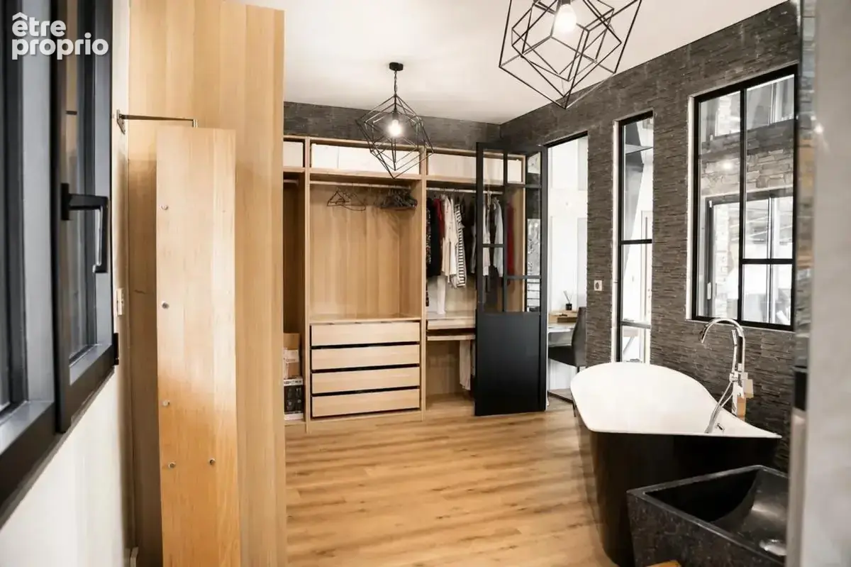 Maison de 7 pièces de 360 m² à Moncourt-Fromonville - photo 11