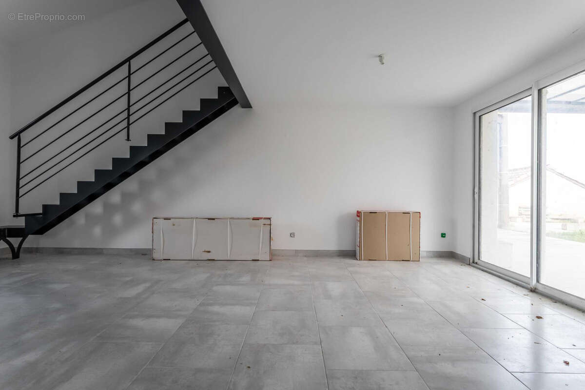 Village property with gite/annexe - photo 34