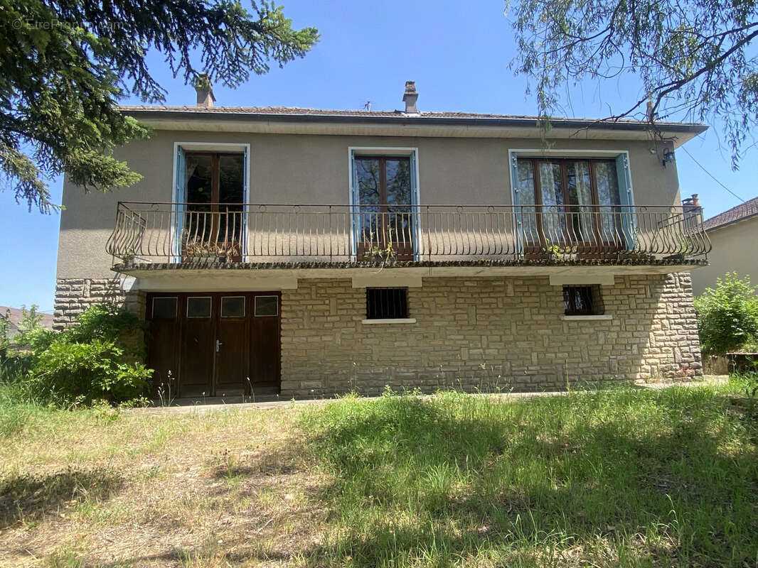 Maison à CERCY-LA-TOUR