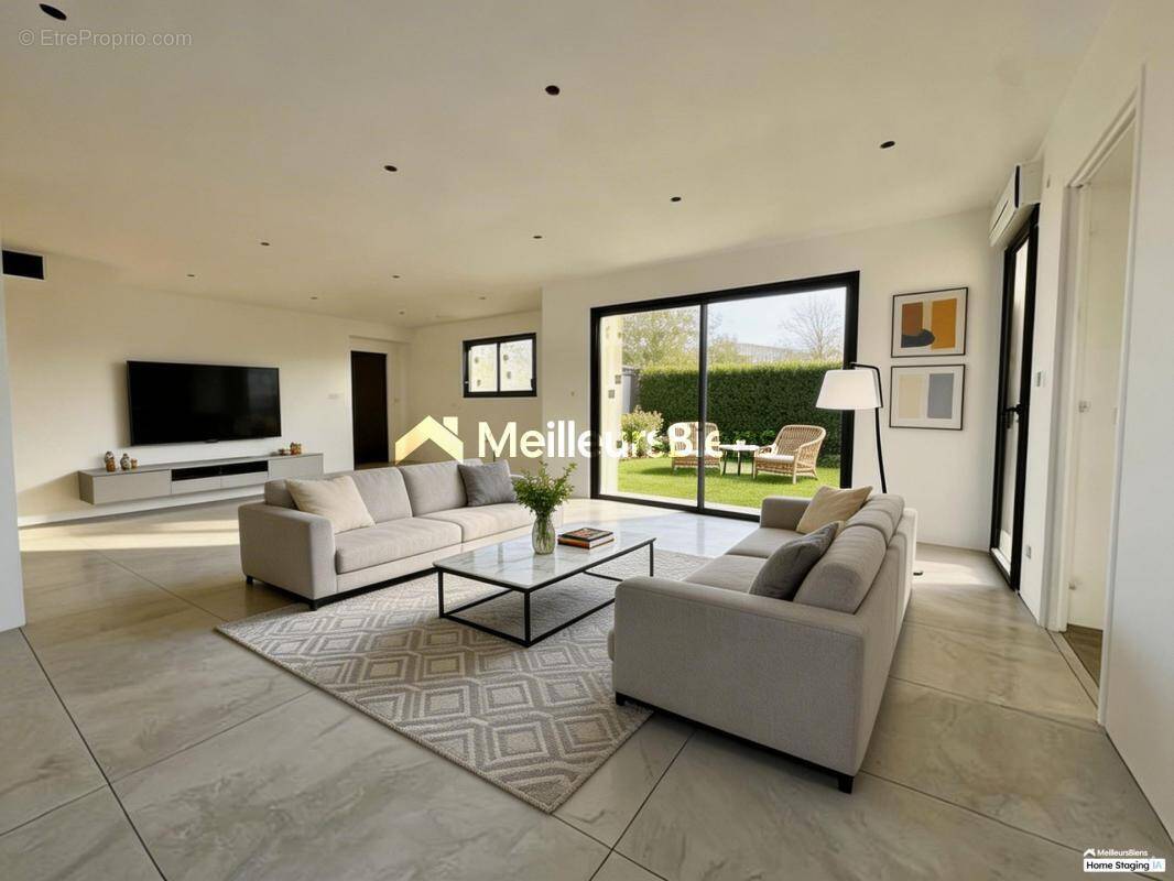 Maison à BOUGUENAIS