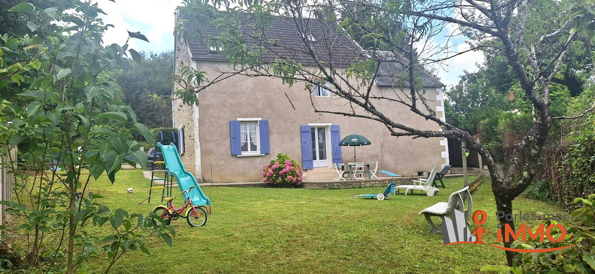 Maison à SOUGERES-EN-PUISAYE