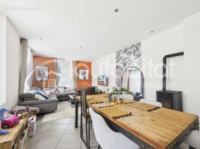 Maison à CHARLEVILLE-MEZIERES